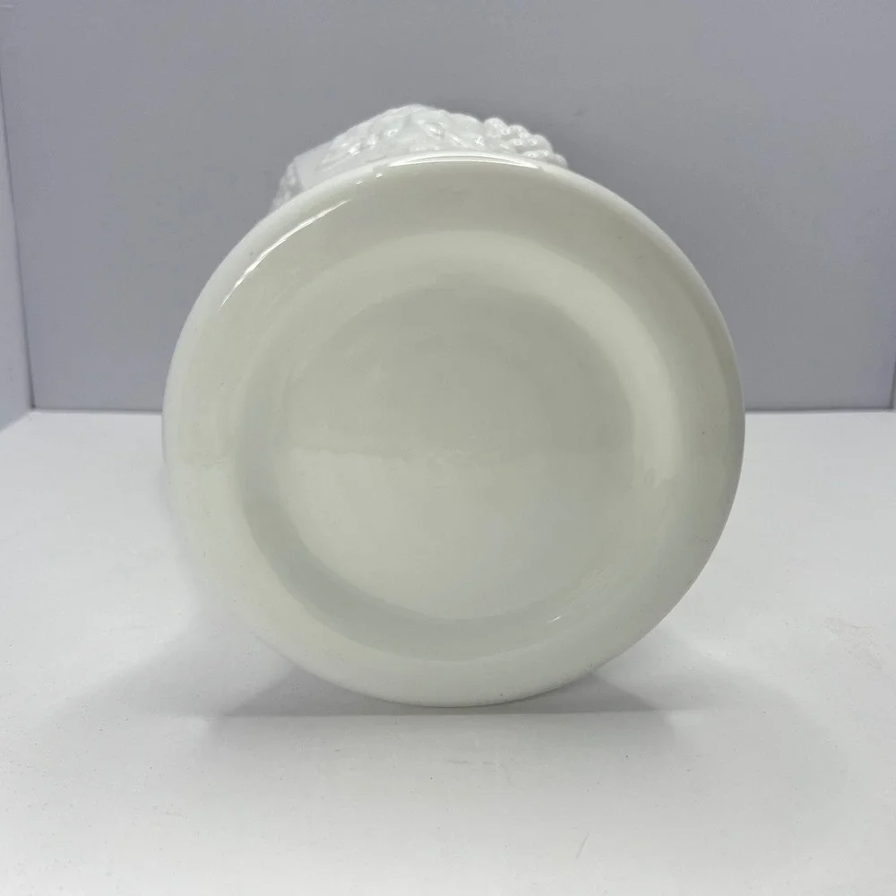 Westmorland Paneled Grape Pickle Jar 12